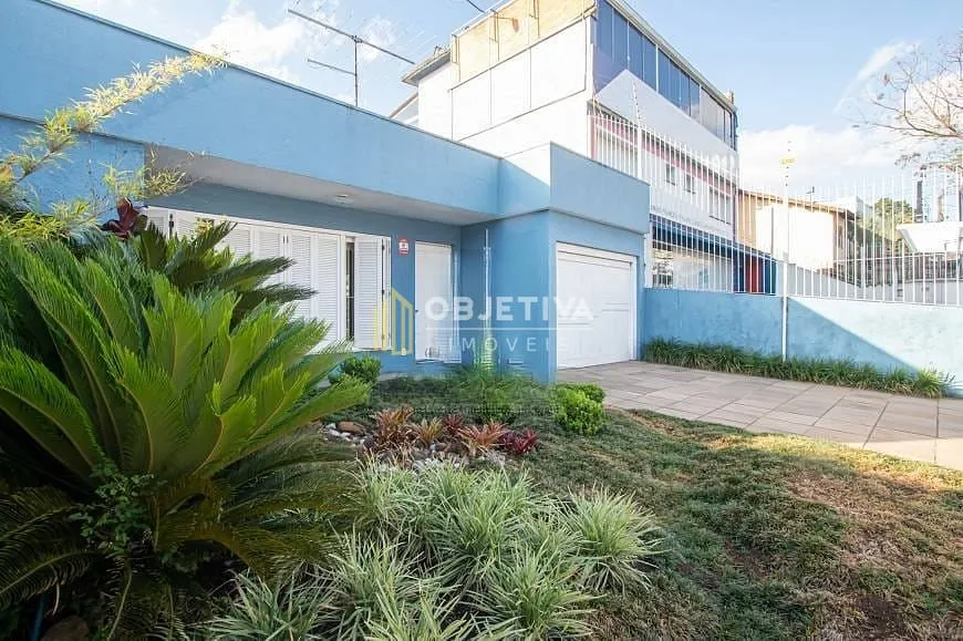 Foto 1 de Casa com 3 Quartos para alugar, 190m² em Chácara das Pedras, Porto Alegre