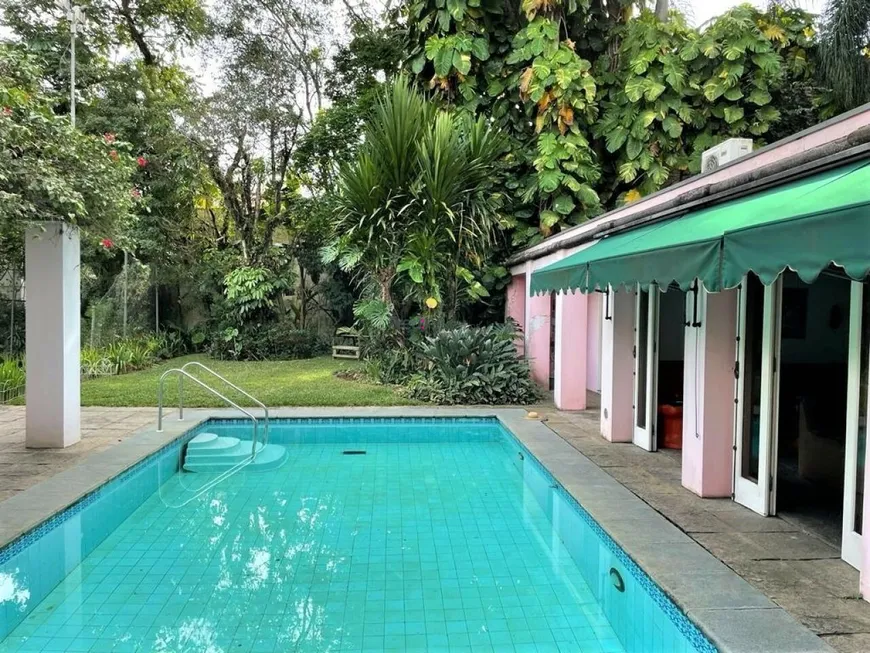 Foto 1 de Casa com 4 Quartos à venda, 600m² em Alto de Pinheiros, São Paulo