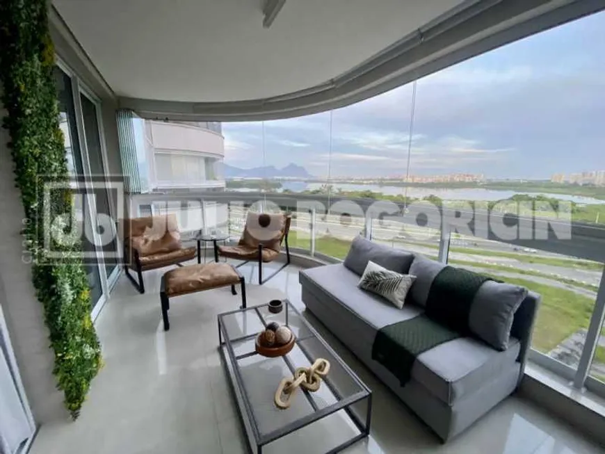 Foto 1 de Apartamento com 2 Quartos à venda, 85m² em Barra da Tijuca, Rio de Janeiro