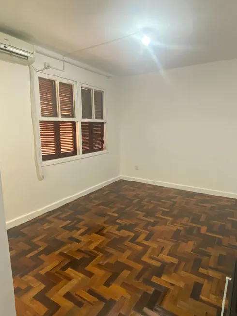 Foto 1 de Kitnet com 1 Quarto à venda, 27m² em Centro Histórico, Porto Alegre