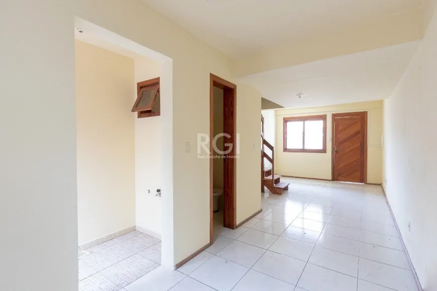 Foto 1 de Casa de Condomínio com 2 Quartos à venda, 85m² em Hípica, Porto Alegre