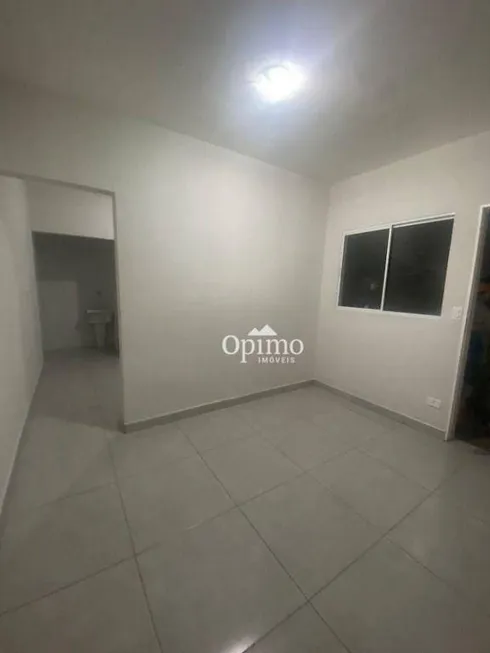 Foto 1 de Kitnet com 1 Quarto para alugar, 30m² em Jardim Cruzeiro, São Paulo