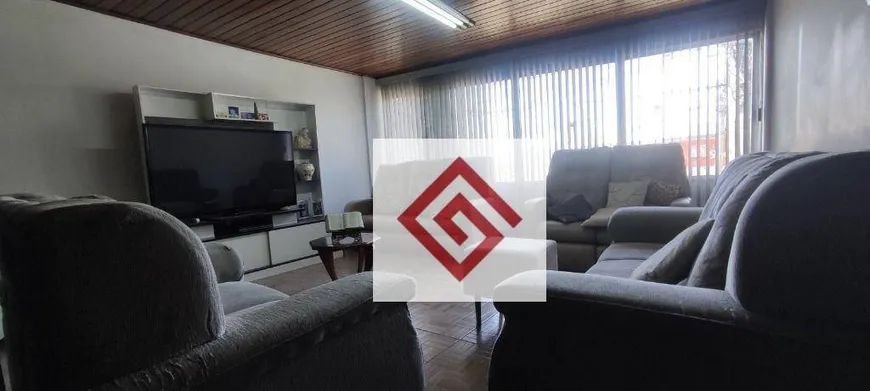 Foto 1 de Sobrado com 2 Quartos à venda, 255m² em Vila Curuçá, Santo André