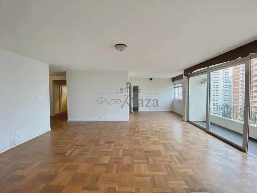 Foto 1 de Apartamento com 3 Quartos à venda, 195m² em Perdizes, São Paulo