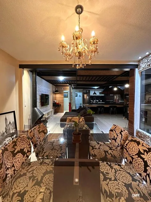 Foto 1 de Casa de Condomínio com 2 Quartos à venda, 110m² em Cerrito, Santa Maria
