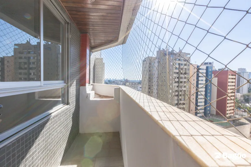 Foto 1 de Apartamento com 3 Quartos à venda, 122m² em Água Verde, Curitiba