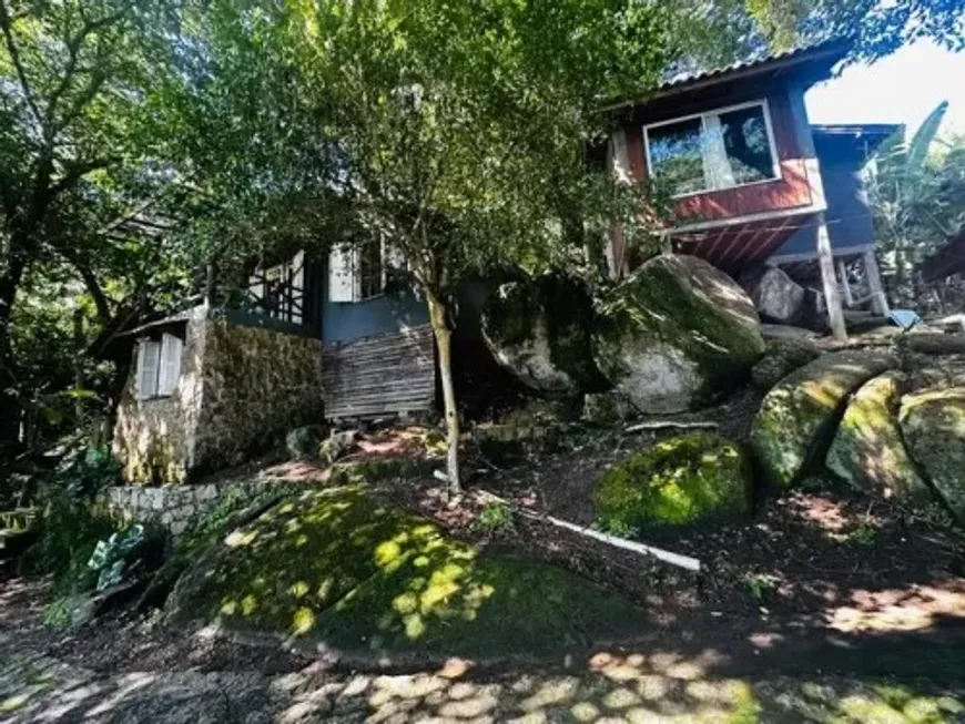 Foto 1 de Casa com 7 Quartos à venda, 350m² em Cachoeira do Bom Jesus, Florianópolis