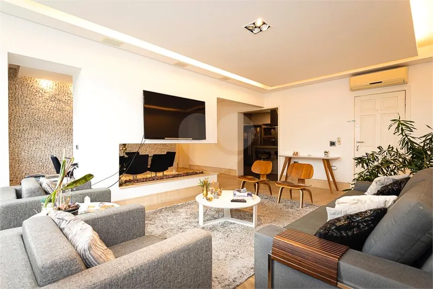 Foto 1 de Apartamento com 2 Quartos à venda, 120m² em Alto de Pinheiros, São Paulo