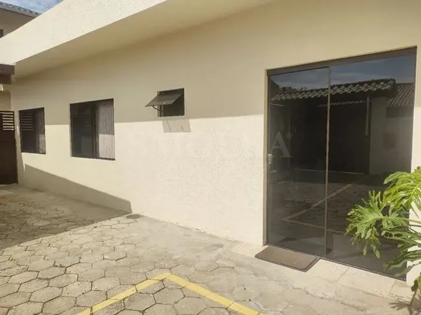 Foto 1 de Casa com 1 Quarto para alugar, 45m² em Campeche, Florianópolis