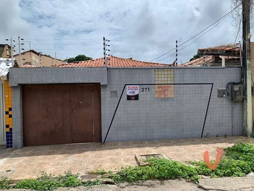 Foto 1 de Casa com 4 Quartos para alugar, 240m² em Sapiranga, Fortaleza