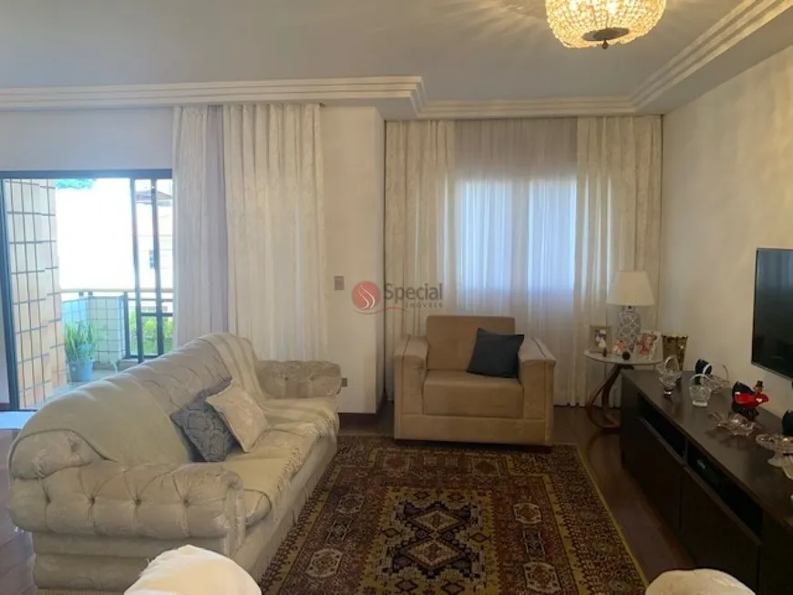 Foto 1 de Apartamento com 3 Quartos à venda, 197m² em Parque São Jorge, São Paulo