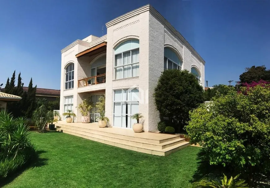 Foto 1 de Casa de Condomínio com 4 Quartos à venda, 670m² em Granja Viana, Cotia