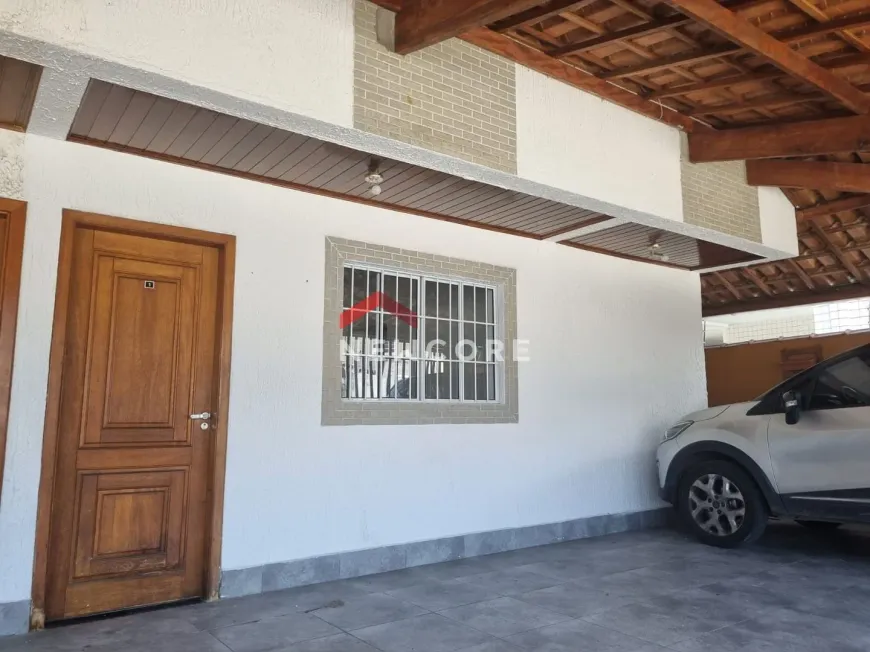 Foto 1 de Casa de Condomínio com 2 Quartos à venda, 64m² em Centro, São Vicente