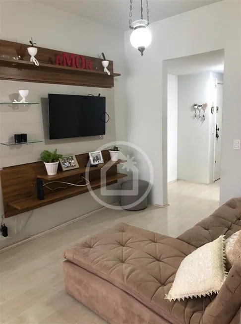 Foto 1 de Apartamento com 2 Quartos à venda, 54m² em Tanque, Rio de Janeiro