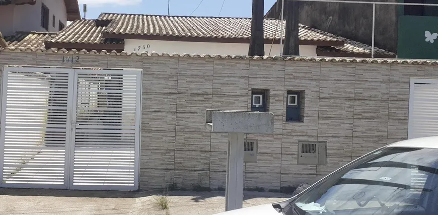 Foto 1 de Casa com 2 Quartos à venda, 62m² em Balneário Gaivota, Itanhaém