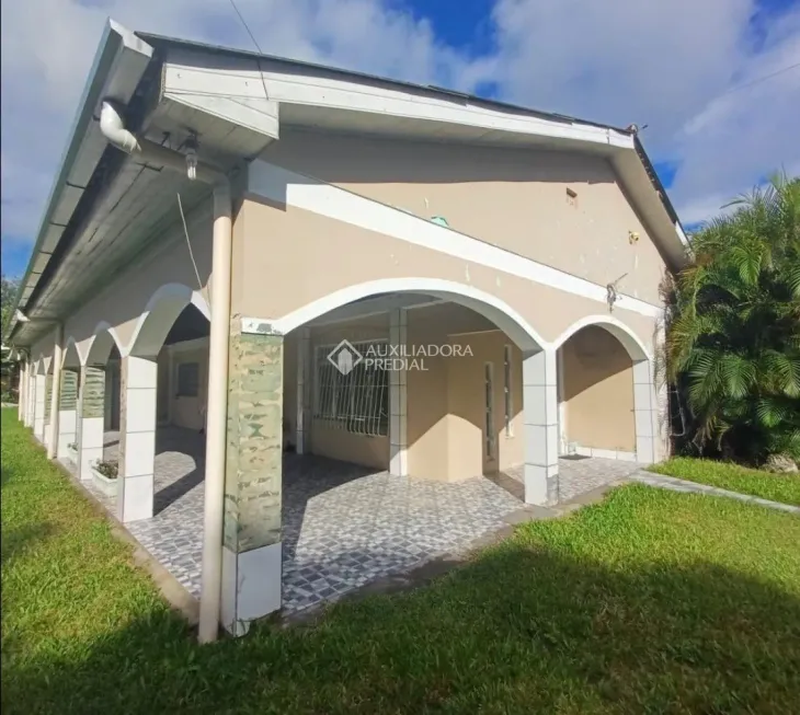 Foto 1 de Casa com 4 Quartos à venda, 205m² em Florida, Guaíba