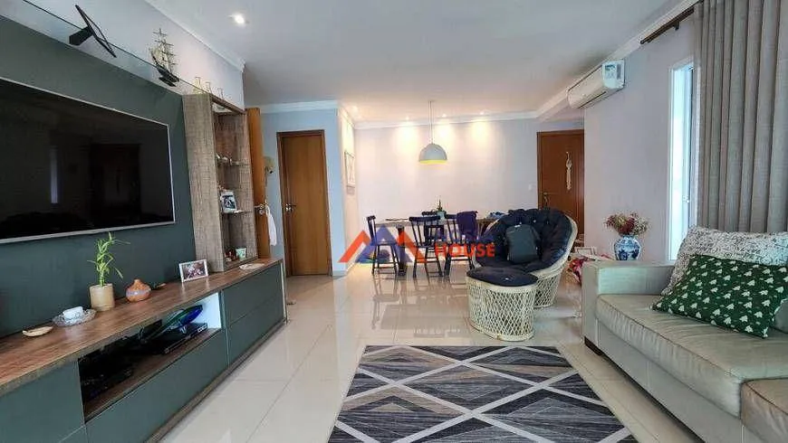 Foto 1 de Apartamento com 3 Quartos à venda, 127m² em Gonzaga, Santos