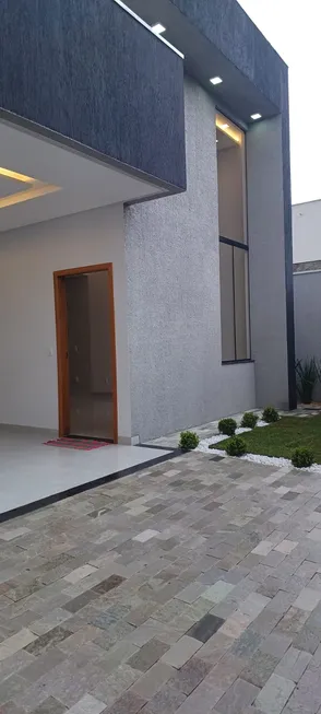 Foto 1 de Casa com 3 Quartos à venda, 129m² em Jardim Italia, Anápolis