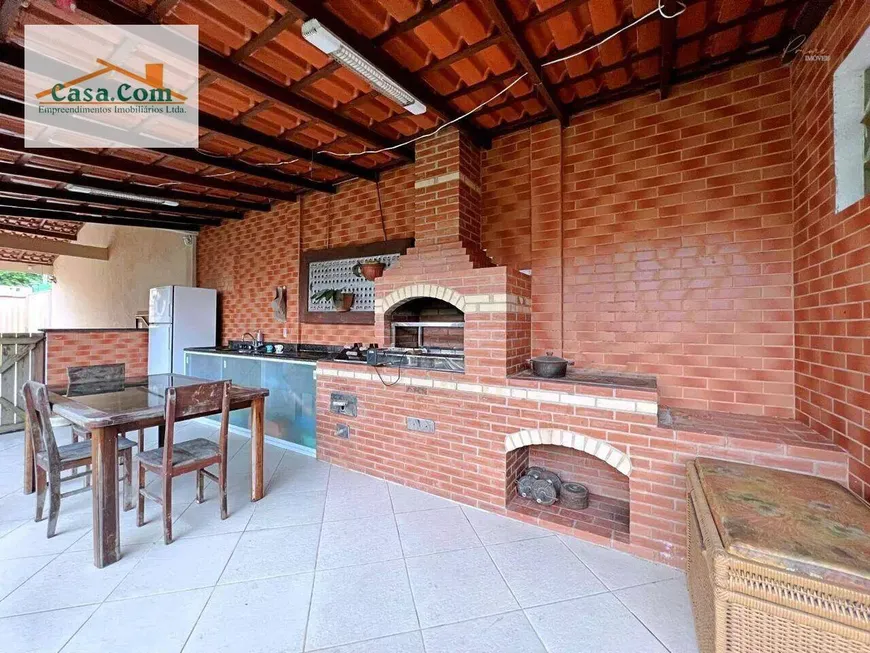 Foto 1 de Casa com 3 Quartos à venda, 180m² em Colina de Laranjeiras, Serra