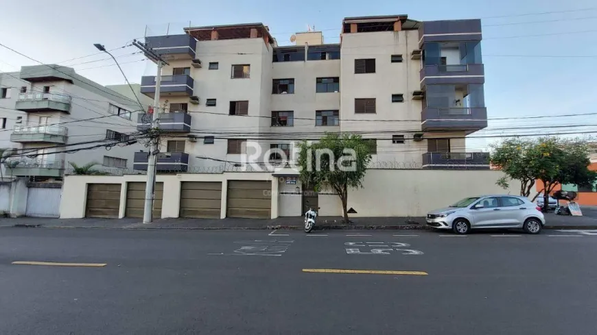 Foto 1 de Apartamento com 2 Quartos para alugar, 100m² em Santa Mônica, Uberlândia