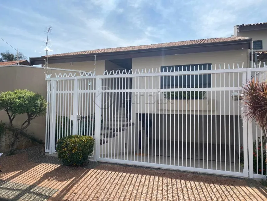 Foto 1 de Casa com 4 Quartos à venda, 272m² em Werner Plaas, Americana