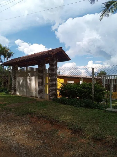 Foto 1 de Fazenda/Sítio com 3 Quartos à venda, 150m² em Ibiuna, Ibiúna