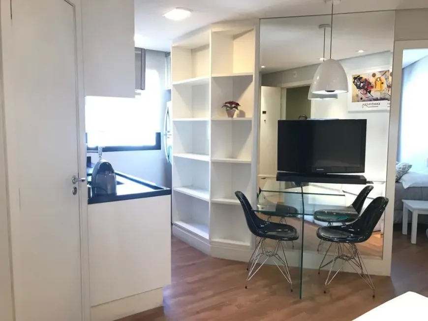 Foto 1 de Flat com 1 Quarto para alugar, 32m² em Vila Nova Conceição, São Paulo