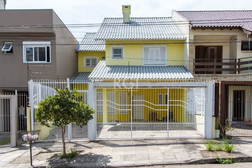 Foto 1 de Casa com 3 Quartos à venda, 142m² em Aberta dos Morros, Porto Alegre
