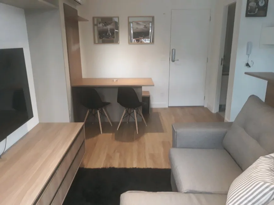 Foto 1 de Apartamento com 1 Quarto para alugar, 44m² em Pinheiros, São Paulo