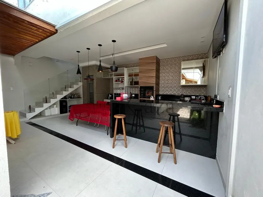 Foto 1 de Casa com 4 Quartos à venda, 190m² em Residencial Parque Dos Sinos, Jacareí