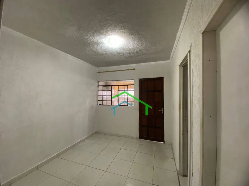 Foto 1 de Casa com 2 Quartos para alugar, 340m² em Jardim Santo Estevao, Carapicuíba