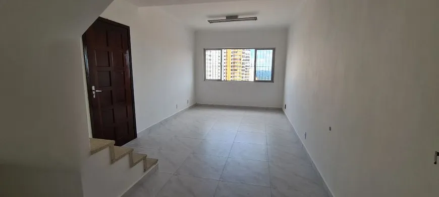 Foto 1 de Casa com 3 Quartos para venda ou aluguel, 231m² em Alto de Pinheiros, São Paulo