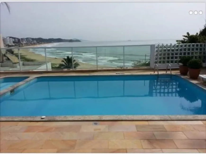 Foto 1 de Sobrado com 3 Quartos para alugar, 180m² em Praia dos Amores, Balneário Camboriú