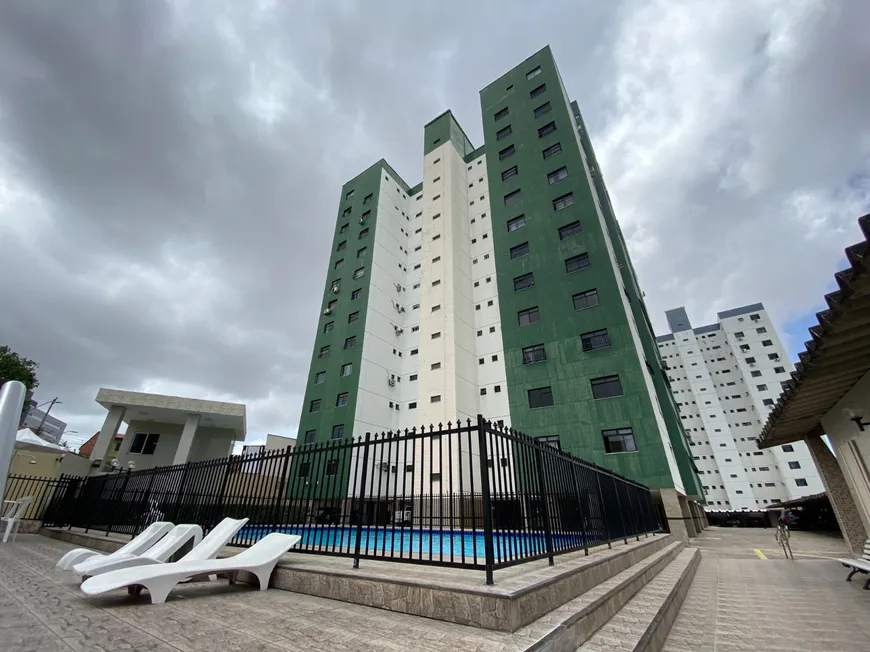 Foto 1 de Apartamento com 4 Quartos à venda, 108m² em Fátima, Fortaleza