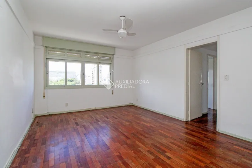 Foto 1 de Apartamento com 3 Quartos à venda, 99m² em Santana, Porto Alegre