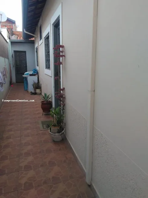 Foto 1 de Casa com 2 Quartos à venda, 200m² em Parque Residencial Santa Eulalia, Limeira