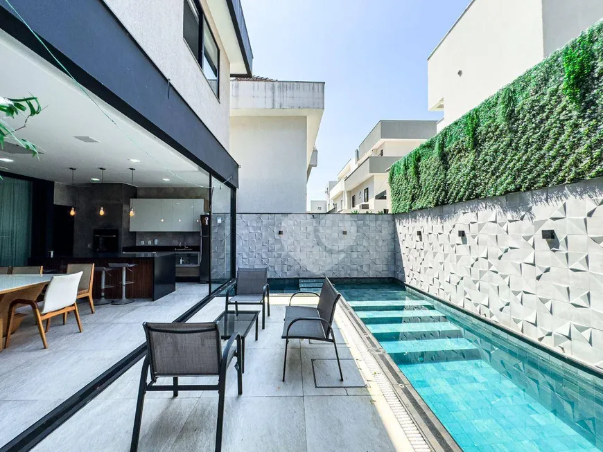 Foto 1 de Casa de Condomínio com 5 Quartos à venda, 380m² em Recreio Dos Bandeirantes, Rio de Janeiro