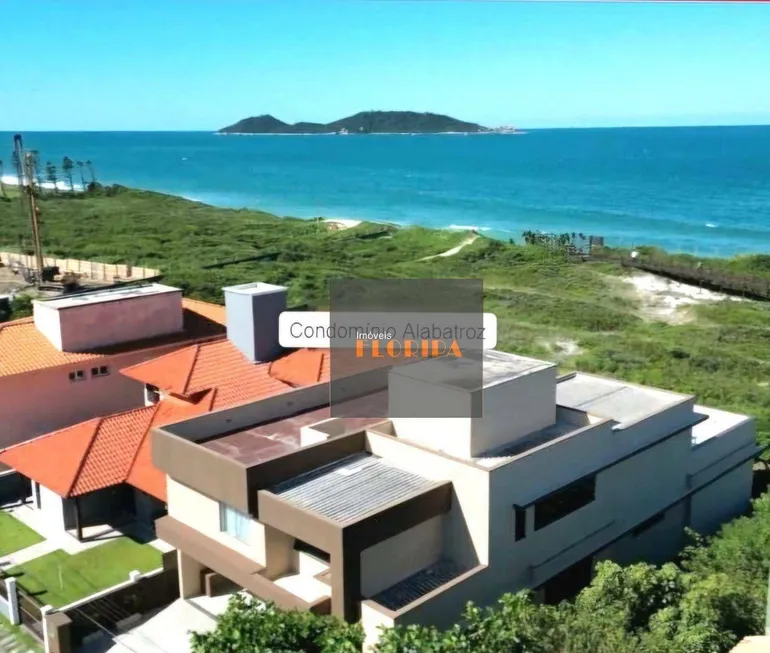 Foto 1 de Casa de Condomínio com 4 Quartos à venda, 360m² em Morro das Pedras, Florianópolis