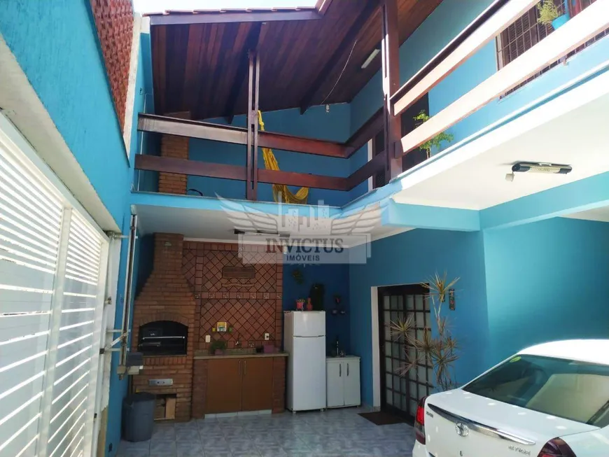 Foto 1 de Sobrado com 3 Quartos à venda, 203m² em Parque São Vicente, Mauá
