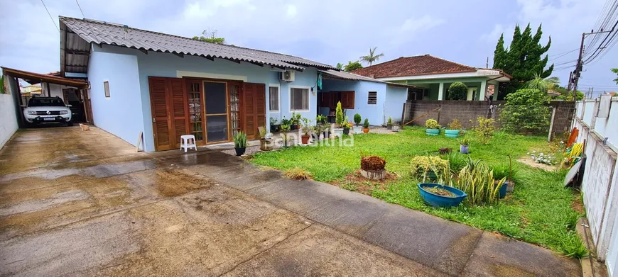 Foto 1 de Casa com 5 Quartos à venda, 117m² em Campeche, Florianópolis