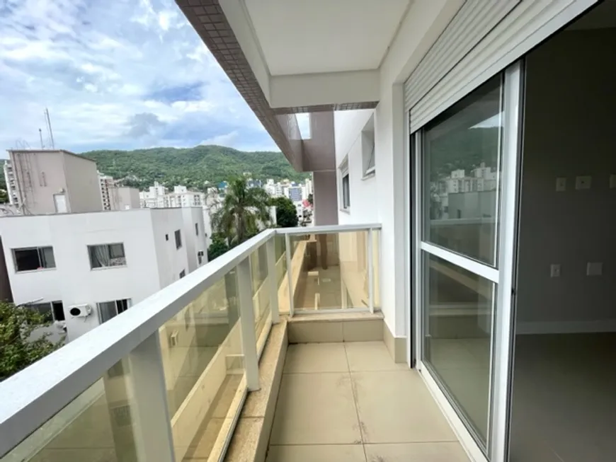 Foto 1 de Apartamento com 2 Quartos à venda, 75m² em Itacorubi, Florianópolis