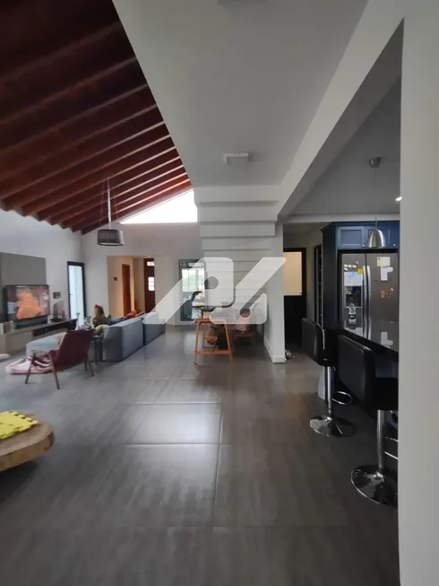 Foto 1 de Casa de Condomínio com 3 Quartos à venda, 320m² em Vila dos Plátanos, Campinas