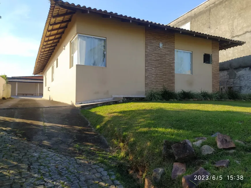 Foto 1 de Casa com 4 Quartos à venda, 187m² em Floresta, Joinville