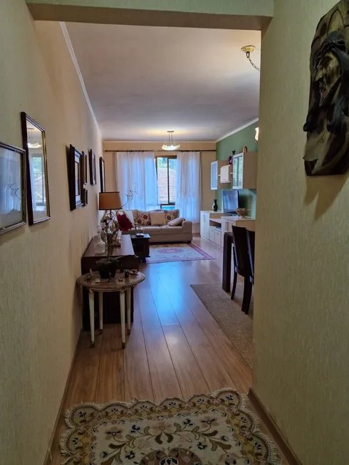 Foto 1 de Apartamento com 3 Quartos à venda, 91m² em Retiro, Petrópolis