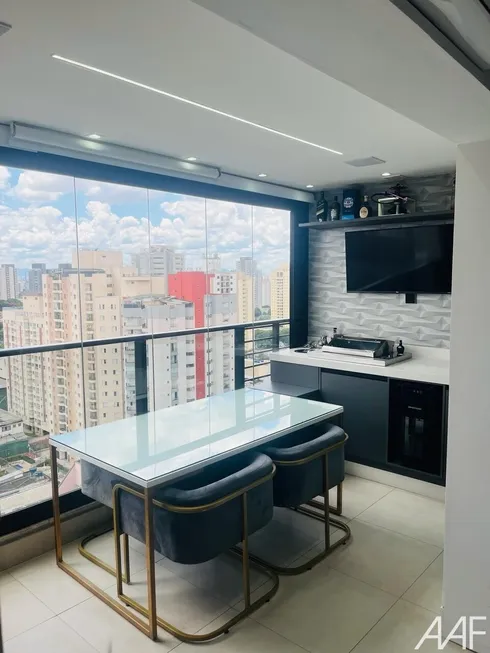 Foto 1 de Apartamento com 3 Quartos à venda, 70m² em Tatuapé, São Paulo