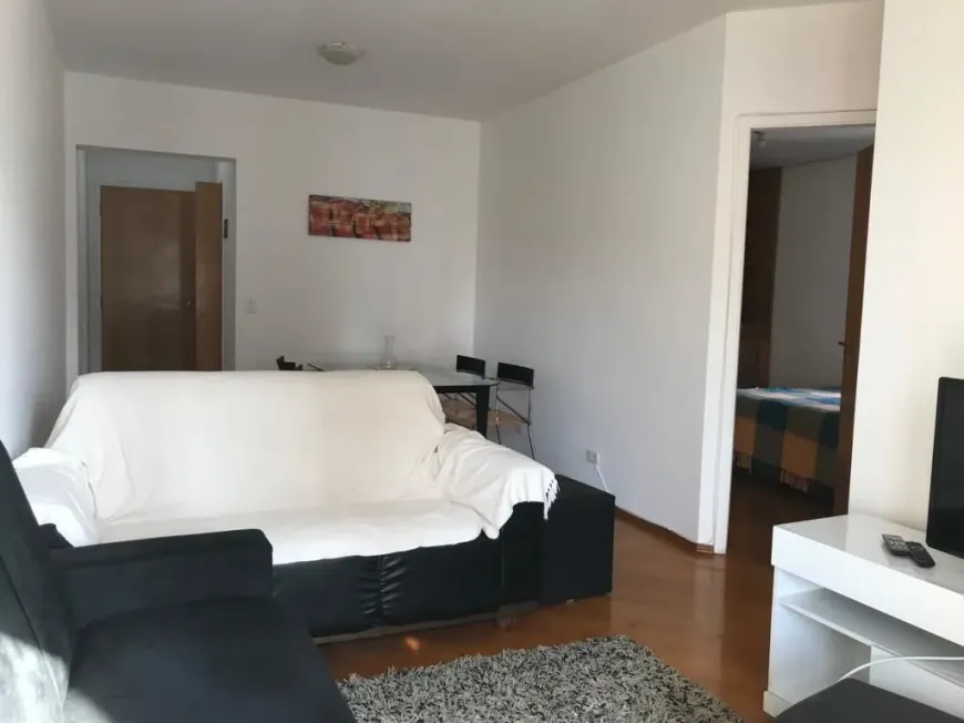 Foto 1 de Flat com 2 Quartos para alugar, 70m² em Moema, São Paulo