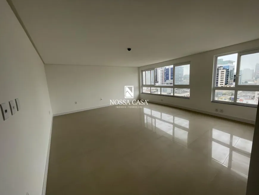 Foto 1 de Sala Comercial com 1 Quarto à venda, 44m² em Centro, Torres