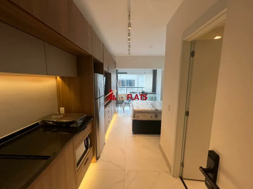 Foto 1 de Flat com 1 Quarto para alugar, 24m² em Moema, São Paulo