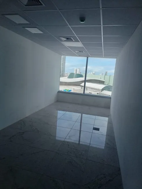 Foto 1 de Sala Comercial para alugar, 29m² em Pina, Recife