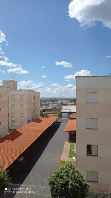 Foto 1 de Apartamento com 2 Quartos à venda, 56m² em Laranjeiras, Uberlândia